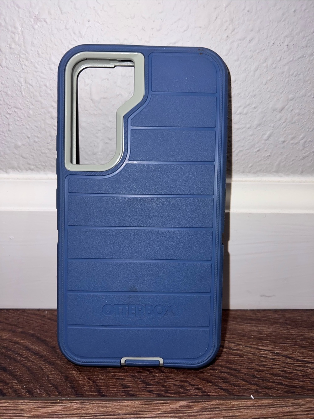 OtterBox Defender Pro Samsung Galaxy S22 Case Fort Blue Open Box